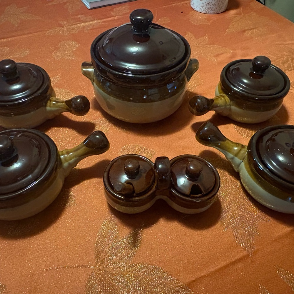 Elegant Two-Tone Ceramic Cookware Set